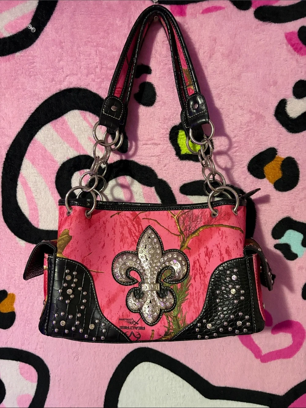 Realtree Pink Fleur-de-Lis Rhinestone Shoulder Bag with Black Trim
